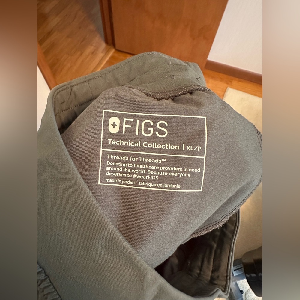 Figs High Waisted Zamora Joggers - Picture 4 of 4
